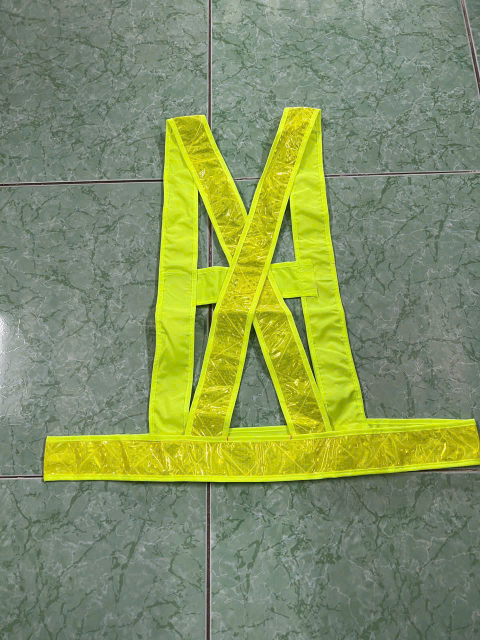 áo phản quang chữ A