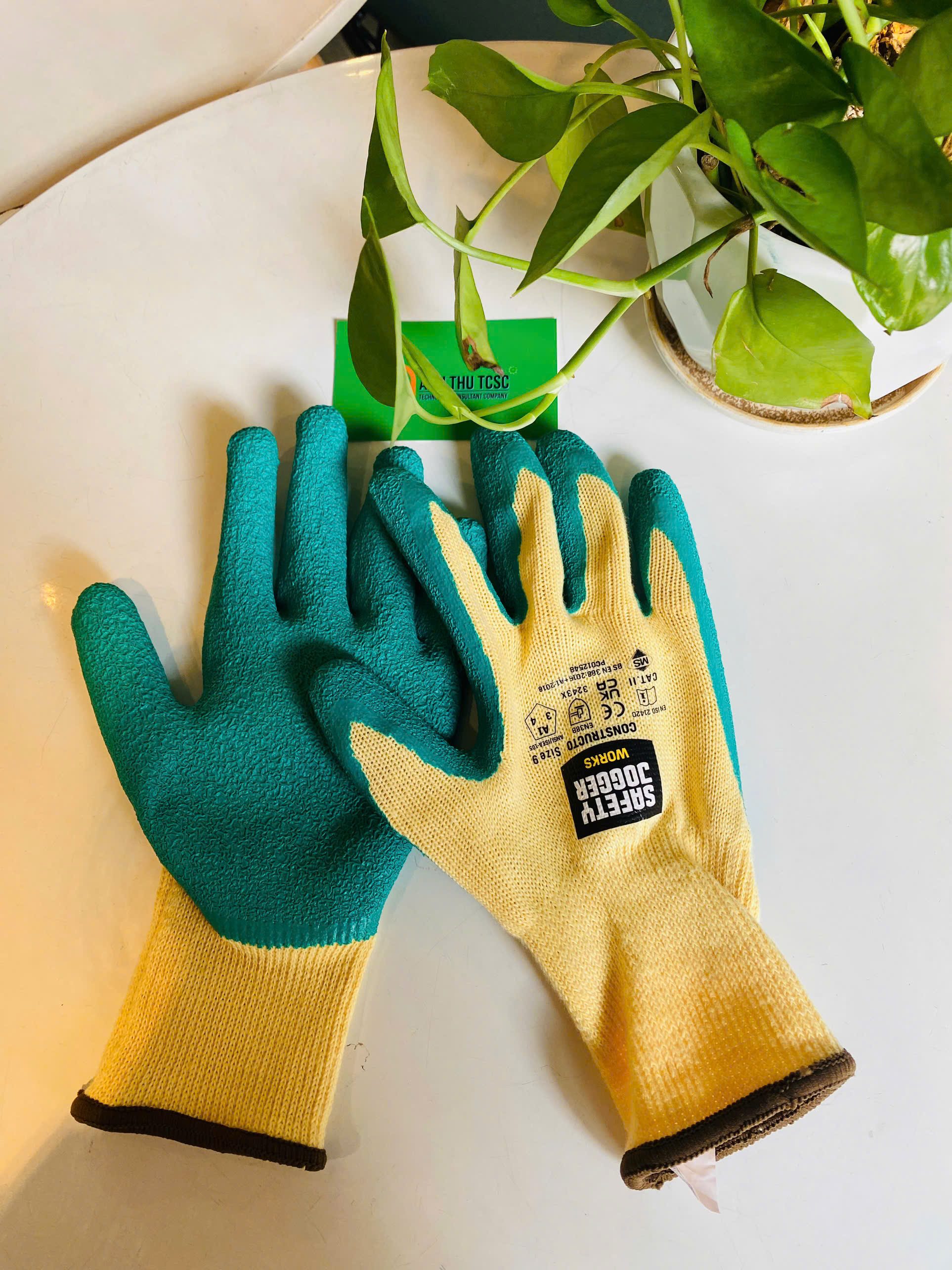 Găng tay Jogger Constructo