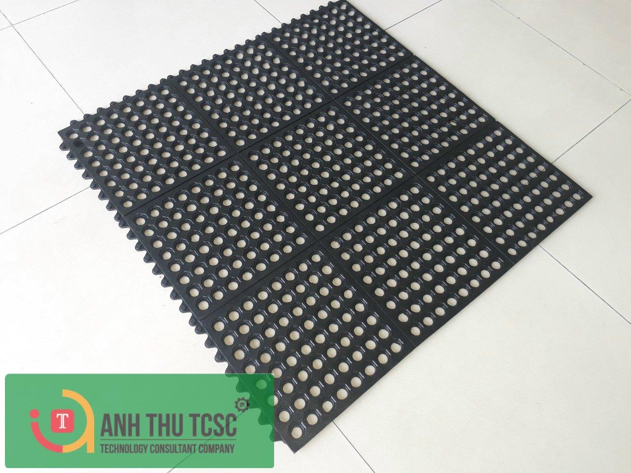 Thảm cao su lót sàn chống trượt màu đen WG-710